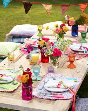 Elegant picnic via mylusciouslife.jpg